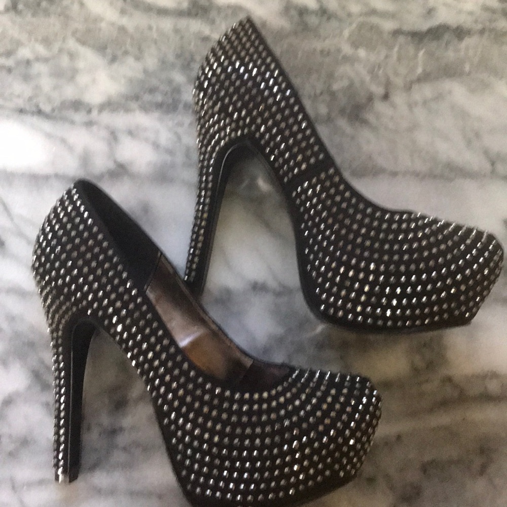 Shine gem heels size US8 in black